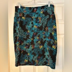 LuLaRoe Cassie pencil skirt.